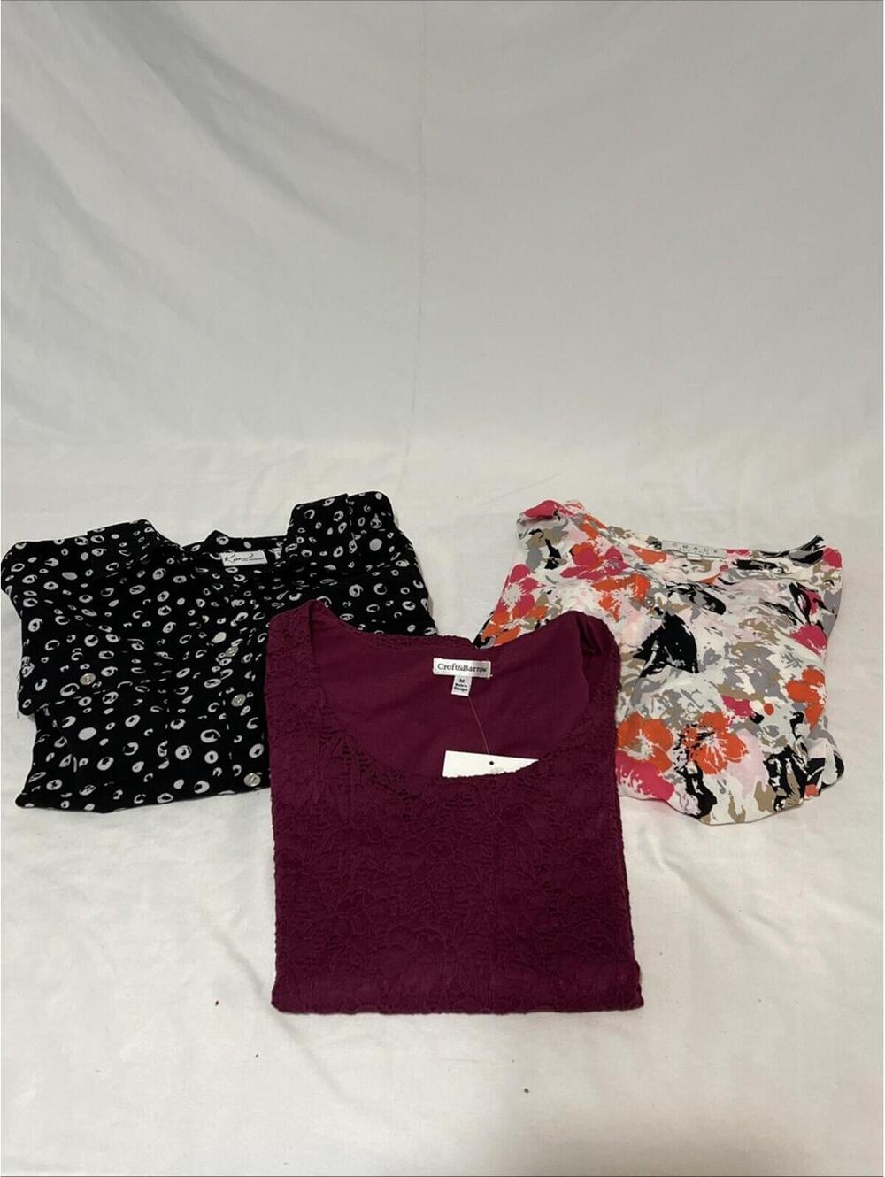 Women’s Blouse Lot 3 Shirts Size Medium **New** Croft & Barrow Kim Rogers Chaus
